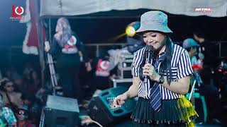Download lagu OM LORENZA MUSIC - BIARLAH KU MENGALAH - WINDA EXA   - NEW SEKALA CAFFE JEPARA mp3