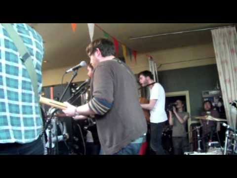 Frightened Rabbit-Modern Leper Mono Records Glasgow 16/04/11