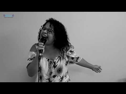 Recital on-line de Canto - Emily Ribeiro - "Feeling Good"