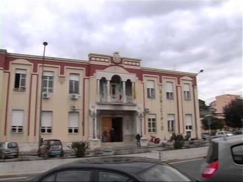 Barcellona, Panella lascia l'incarico