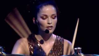 Download lagu Caroline des Corrs mp3