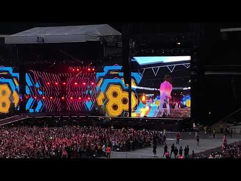 BTS Idol - Wembley Stadium day 1 190601