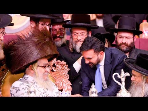 Hasidic Jews cozy up to NYC Mayor Mamdani