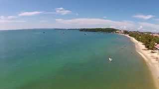 preview picture of video 'Ochheuteal Beach (Sihanoukville, Cambodia), seen from a Drone (DJI Phantom 2 Vision Plus), HD'