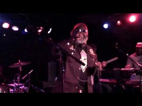 EARL ZERO AND SOUL SYNDICATE  MOES ALLEY 012-VIDEO BY EARL ZERO