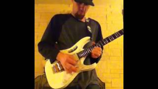 Mike Hagen plays &quot;Have yourself a merry little Christmas&quot;