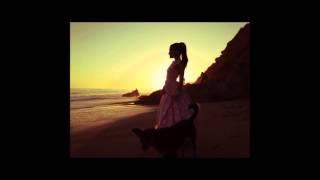 Ariana Grande- Gimme some lovin&#39;