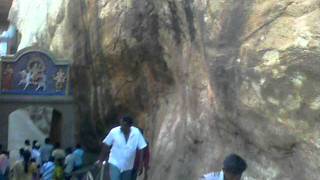 preview picture of video 'Climbing down Trichy Rockfort'