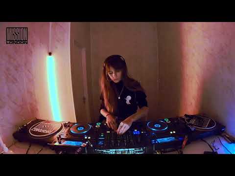 Bill / December 15 / 20:00 - 21:00