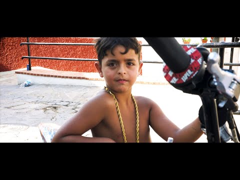 NEW CLASS - ASUNTOS DE MENORES (VIDEO OFICIAL)