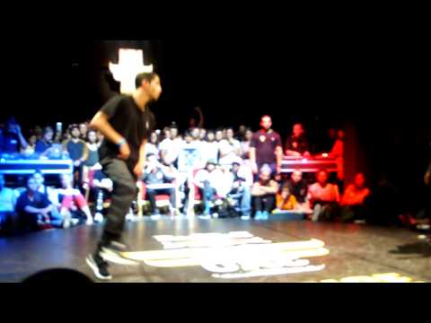 Redbull BC One 2015 France --Khalil (LO) vs Nabil (Vagabonds)-- Quart Final