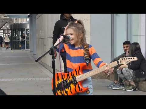 MANCHESTER HAS TALENT ON THE STREETS - HEAVY METAL SOLO BY LEONARDO, AGED ONLY 6 !!!     23/04/2022