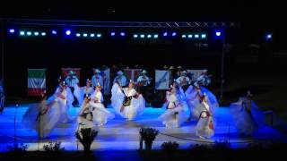 Mexican folk dance: Fandango jarocho & La Bruja