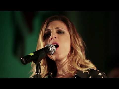 Angelika Dusk | Gold live @ The Church Sessions by Pepper 96,6