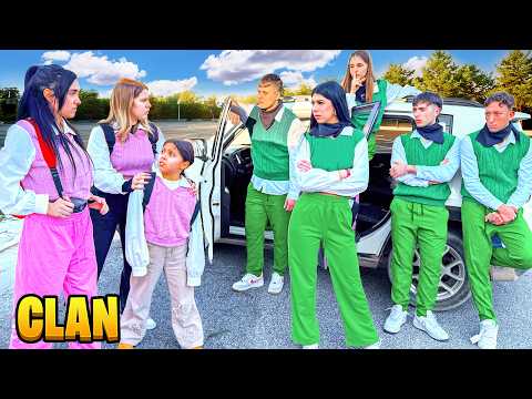 HANNO CREATO UN CLAN NELLA NOSTRA SCUOLA E VOGLIONO MANDARCI VIA! COSA FACCIAMO ORA?