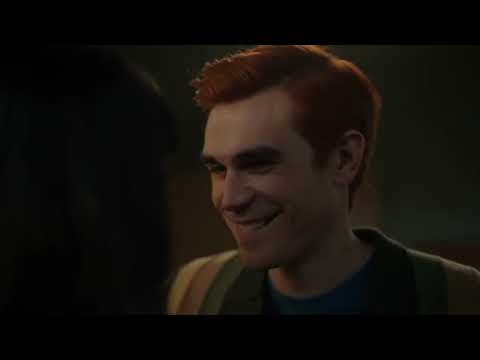 Archie and Veronica Kiss ｜ Riverdale 7x13 #000