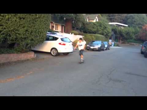 Hadi Serag Eldin skating