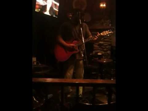 Jason Gisser covers Billy Jean at Daly's Pub