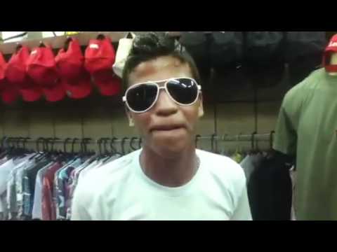 Polemica do brega mc soninho apresenta a loja de fabrica da dezandar