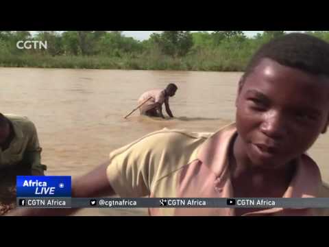 Fortune hunters flock to Madagascar sapphire mines