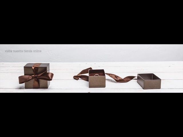 Vídeo relacionado con Cajas para regalos joyería 10 unidades pequeñas blancas 9x7x1,7 cm estuche con tapa y espuma organizador de pulseras pendientes collar embalaje elegante para ocasiones especiales