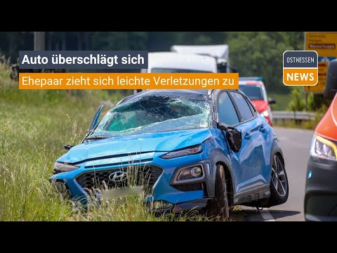 HILDERS: Auto kommt von Fahrbahn ab und überschlägt sich