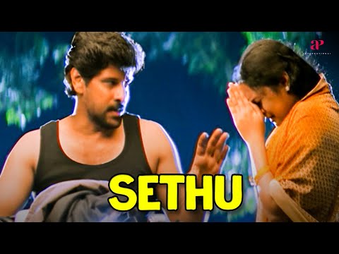 Sethu Movie Scenes | When Chiyaan's timely act of bravery saved the day! | Vikram | Abitha