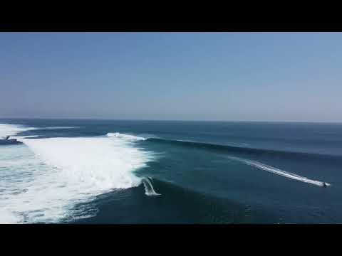 Big swell tow-in Surfing Uluwatu 24th of september 2023