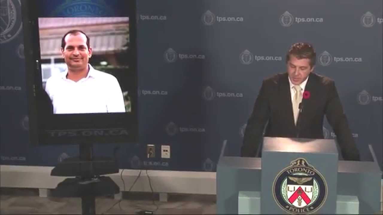 Homicide Staff Inspector Greg McLane and Detective Sergeant Stacy Gallant brief the media on an arrest in a 1990 cold case