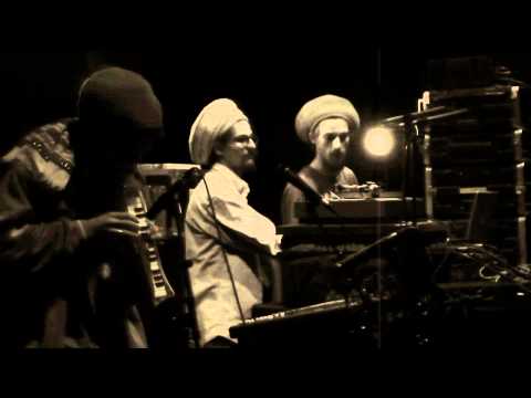 GIVE JAH THE GLORY 2011 - ZION GATE Hi-Fi FT. 🎹  FAR EAST ①