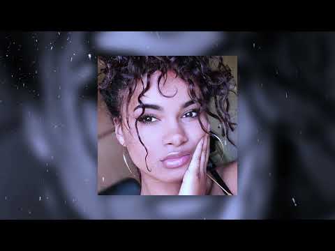 &Epsilon;. Signaler (slowed + reverb)