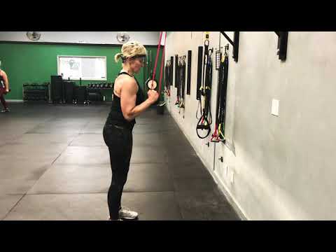 Single Arm Banded Tricep Pushdown