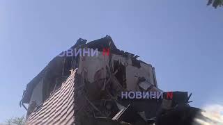 Появились новые фото и видео с места ночной атаки по Николаеву