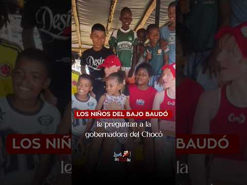 Los niños le preguntan a la gobernadora del Chocó