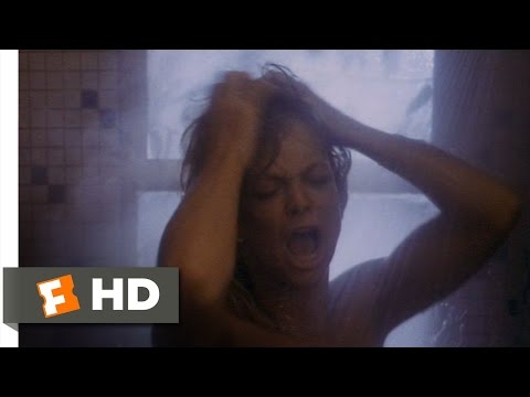 Bird on a Wire (8/11) Movie CLIP - Roach Motel (1990) HD