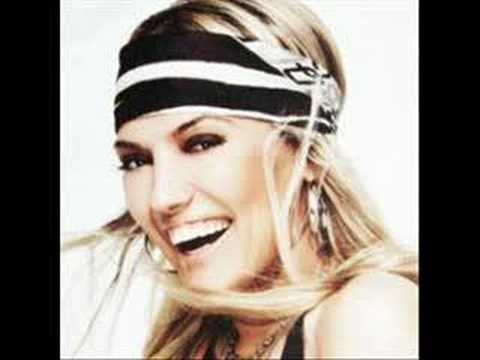 Demet  Akalın-Yanılmışım(Dance)  Slayt