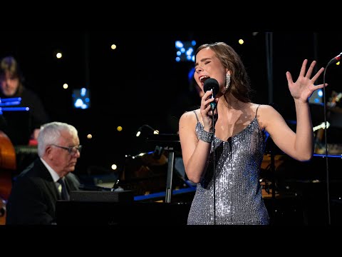 Vakariņas pie eglītes - Paula Saija, Gundars Grasbergs