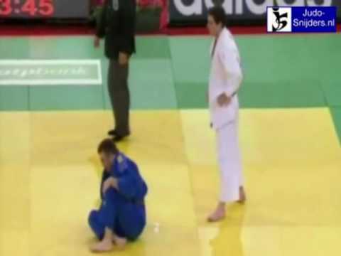 Judo 2009 Paris: Stiegelmann (FRA)  Brata (ROU) [-100kg].