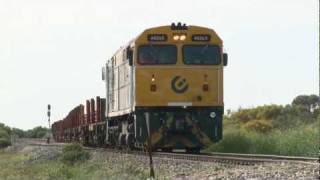 preview picture of video '442s5 works train : Australian trains and railroads'