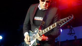 Killing it~Joe Bonamassa power trio~The River and Burning Hell~