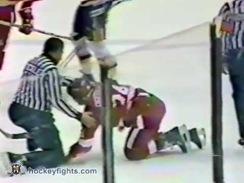 Bob Probert vs Todd Ewen Round 1 Jan 24, 1987