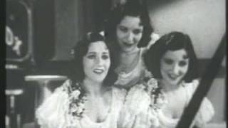 The Boswell Sisters in 1932 with "Crazy People"