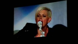 Dixie Chicks - Please Don't Let Me Die In Florida (Patty Griffin Cover) San Diego CA 07 15 2016