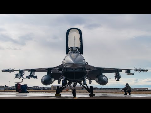 F-16 MONTAGE/ KICKSTART MY HEART/ MÖTLEY CRÜE/