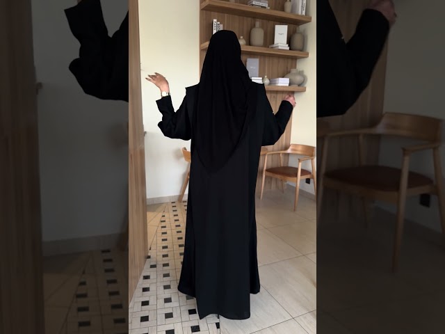 عباية انترنت بتصميم قطري على الاكتاف