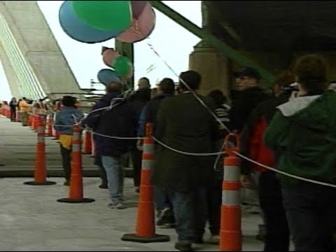 Throwback: Most memorable Mother's Day ever? Thousands visit Boston's new bridge