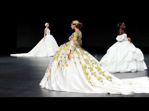Amelia Casablanca | Bridal Spring 2021  | Barcelona Bridal Fashion Week