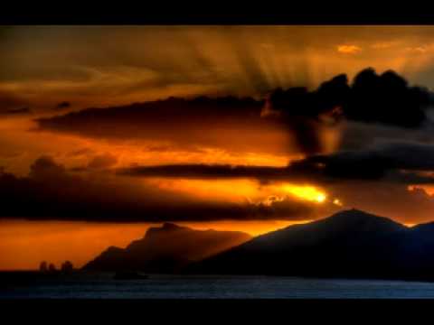 download lagu mp3 mp4 La Parabola Del Aguila, download lagu La Parabola Del Aguila gratis, unduh video klip La Parabola Del Aguila
