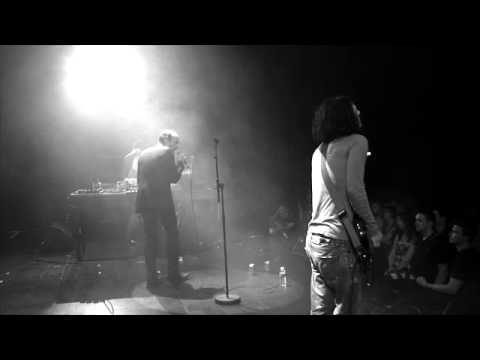 04 min 30 with Aladdin - NOFUTURETV.COM