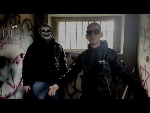 Kubies UP - SIADA MI NA BANIE